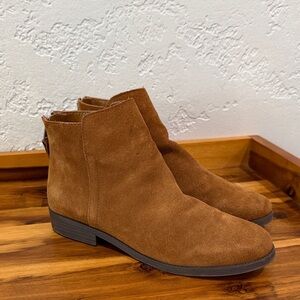 Steve Madden Darko Brown Suede Ankle Boots
